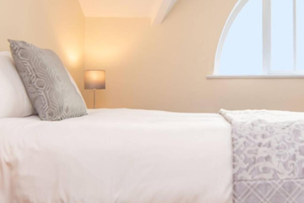 Latin Quarter Luxury Galway Exterior foto